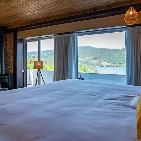 Hotell Vale Do Eden *